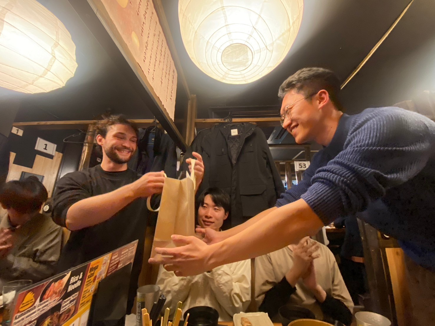 line_album_241127_max_farewell_party_241128_1.jpg